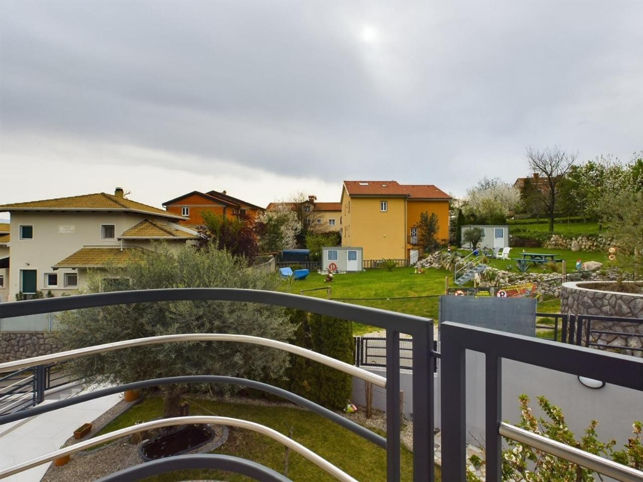 לובראן Villa Vila מראה חיצוני תמונה